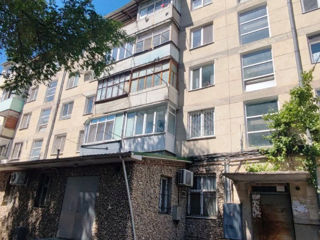 Apartament cu 3 camere, 64 m², Sculeni, Chișinău