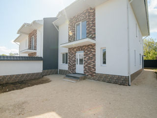 Triplex in stil clasic,250 mp, 3 ari,beci ,terasa , in Ciorescu!!! foto 8