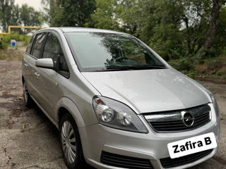 Opel Zafira B 1.9cdti foto 2