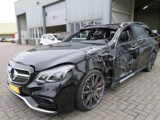 Mercedes E Class foto 2