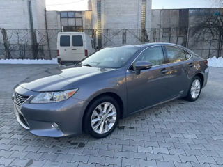 Lexus ES Series