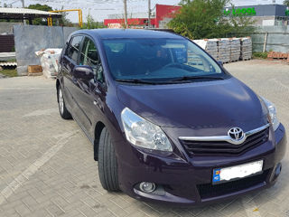 Toyota Verso foto 10