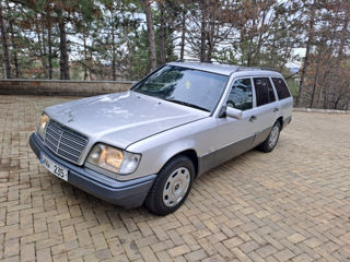 Mercedes Series (W124)