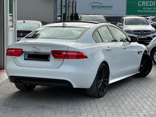 Jaguar XE foto 3