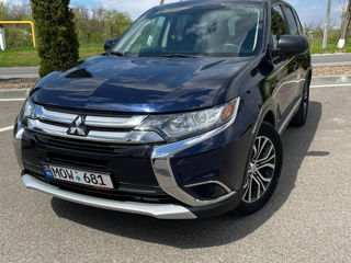 Mitsubishi Outlander foto 1