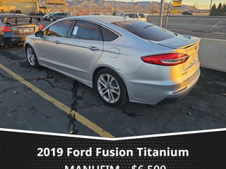 Ford Fusion foto 6