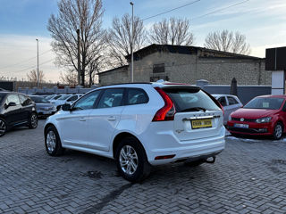 Volvo XC60 foto 3