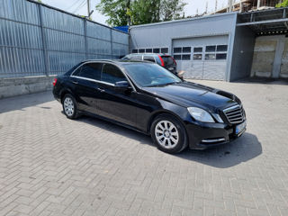 Mercedes E-Class фото 0