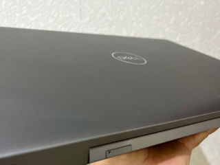 Dell Latitude 5530 foto 2