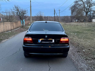 BMW 5 Series foto 5