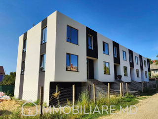 Townhouse cu 3 niveluri, or. Codru foto 7