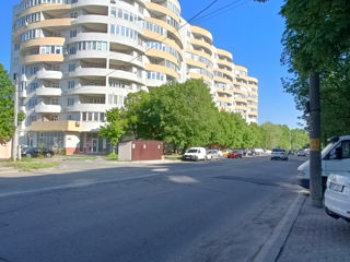 Apartament cu 3 camere, 145 m², Ciocana, Chișinău foto 1