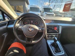 Volkswagen Passat foto 8