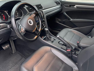 Volkswagen Passat foto 4