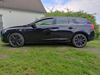 Volvo V60 foto 2