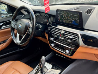 BMW 5 Series foto 8