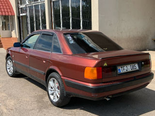 Audi 100 foto 1