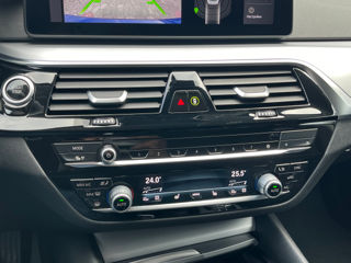 BMW 5 Series foto 13