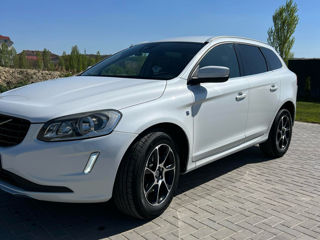 Volvo XC60 foto 2