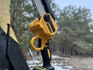 Новая ручная пила DeWalt с аккумуляторами 24V/5Ah foto 8