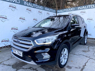 Ford Kuga foto 2