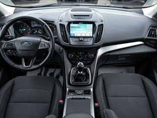 Ford Kuga foto 6