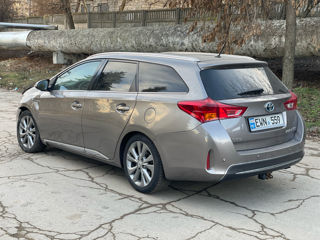 Toyota Auris foto 2