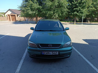 Opel Astra foto 1