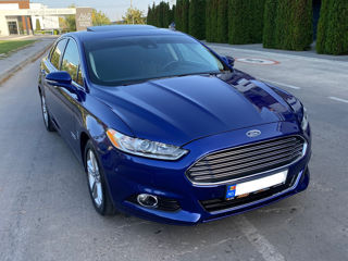 Ford Fusion foto 2