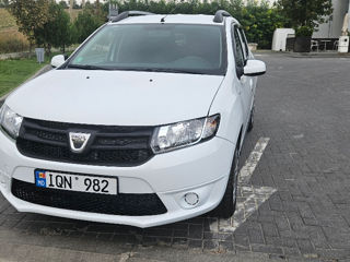 Dacia Logan foto 1