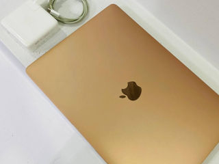 MacBook Air 13 Retina (2019), i5, 16/256 Gb