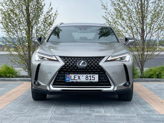 Lexus UX foto 2