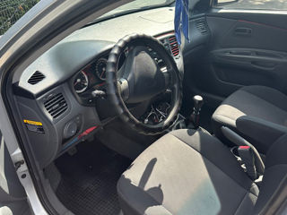 KIA Rio foto 7