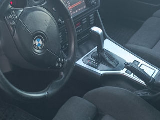 BMW 5 Series foto 4