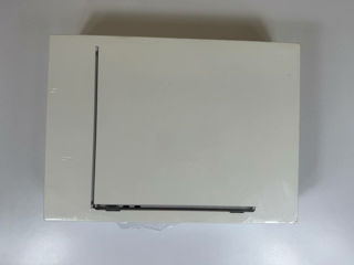 Macbook air m2 8/256gb  starlight si midnight Qwerty nou! livrare chisinau