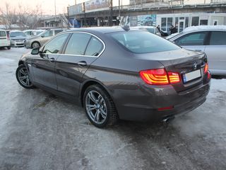 BMW 5 Series foto 7