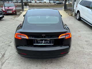 Tesla Model 3 foto 7