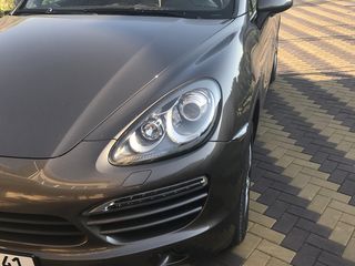 Porsche Cayenne foto 1