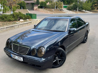 Mercedes E-Class