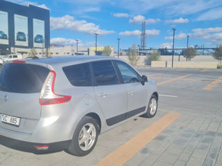 Renault Grand Scenic foto 4