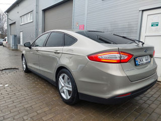 Ford Mondeo foto 4