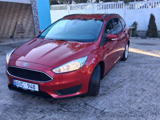 Ford Focus Wagon foto 3