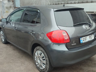 Toyota Auris foto 3