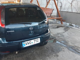 Opel Corsa foto 1