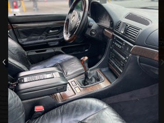 BMW 7 Series foto 5