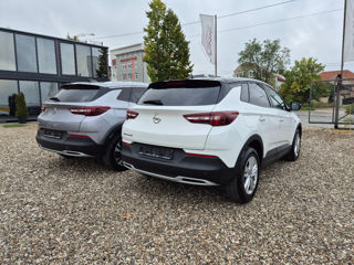 Opel Grandland X foto 2