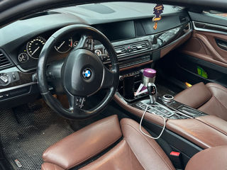 BMW 5 Series foto 2