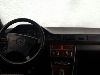 Mercedes Series (W124) foto 5