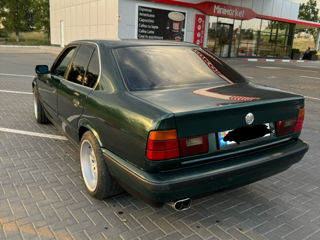 BMW 5 Series foto 6