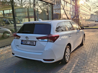 Toyota Auris foto 3